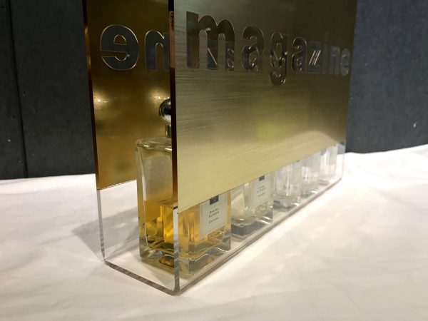 Gold Acrylic Customize Logo Display Stand with Haundle - Image 8